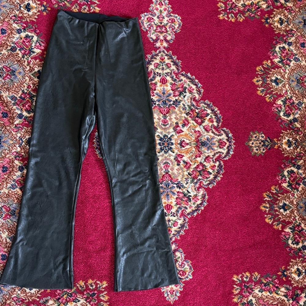 Commando Black Faux Leather cropped flare Leggings